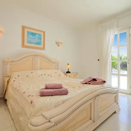 Puerto Del Carmen Sleeps 8 Wifi * بويرتو ذيل كارمين