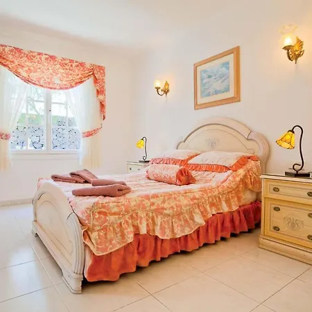 Puerto Del Carmen Sleeps 8 Wifi